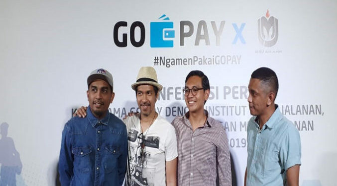 GO-PAY Hadirkan QR Code Untuk Para Musisi Jalanan