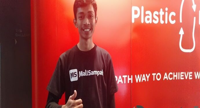 Adi Saifulah Putra : Membangun Marketplace Sampah Demi Bumi Yang Lebih Bersih