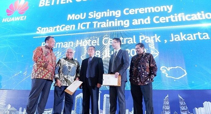 Huawei-Kemenaker Targetkan Sertifikasi 1,000 Pencari Kerja