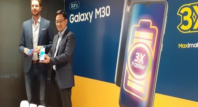 Smartphone Ini Menyasar Milenial Dengan Mobilitas dan Aktivitas Tinggi