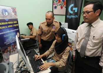 LOGITECH G Dukung e-lab Gaming Sejumlah SMA Jakarta