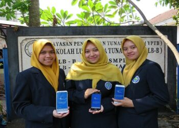 Aplikasi Kamus Indonesia-Inggris Bagi Penyandang Tunarungu