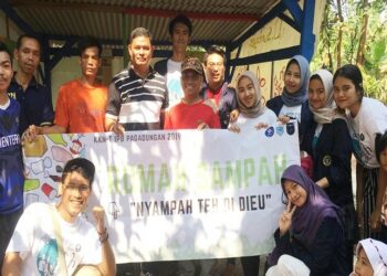 KKN-T IPB Bangun Rumah Sampah di Pandeglang