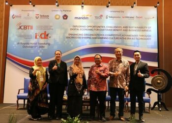 200 Penulis Dari 2 Benua Ramaikan ISCLO dan SCBTII di FEB Telkom University