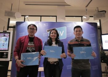 DAV 2.0 Layar Interaktif Berbasis IoT Untuk Sektor Ritel