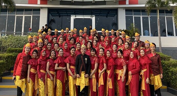 Telkom University Choir Juara 5th Karangturi International Choir Competition 2019