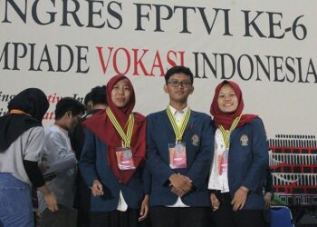 Sistem Pembangkit Listrik Tenaga Angin Berbasis Piezoelektrik