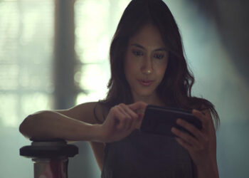 Serunya Pevita Pearce Berakting Laga di Video Timo Tjahjanto