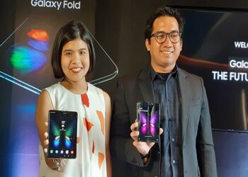 Ponsel Lipat ini Jadi Incaran Milenial