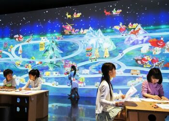 TeamLab Future Park Jakarta Hadirkan Instalasi Sketch Christmas