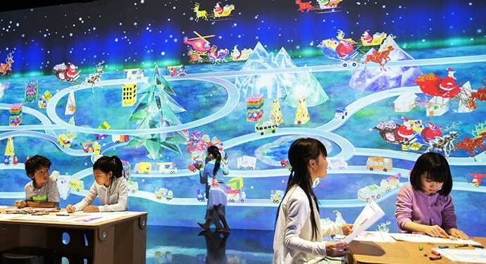 TeamLab Future Park Jakarta Hadirkan Instalasi Sketch Christmas