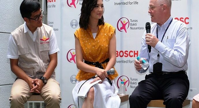 Bosh Prioritaskan Anak Pedalaman Papua Dapat Bersekolah