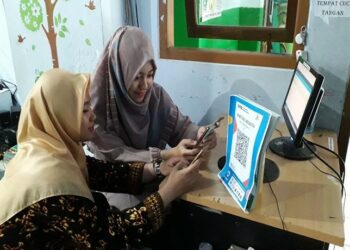 Madrasah di Semarang Terapkan QRIS Untuk Pembayaran