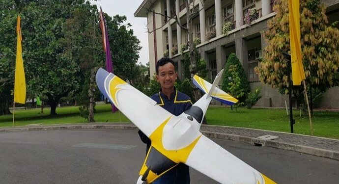 Sistem Pembasmi Hama Penyakit Tanaman Melalui Drone