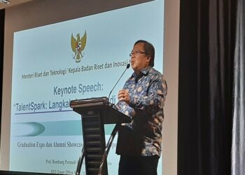 Pemerintah Minta Apple Kembangkan Pelatihan Teknologi Digital di Seluruh Indonesia