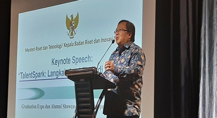 Pemerintah Minta Apple Kembangkan Pelatihan Teknologi Digital di Seluruh Indonesia