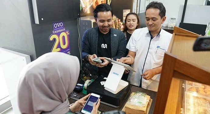 UKM di Stasiun MRT Kini Gunakan Kasir Digital Moka