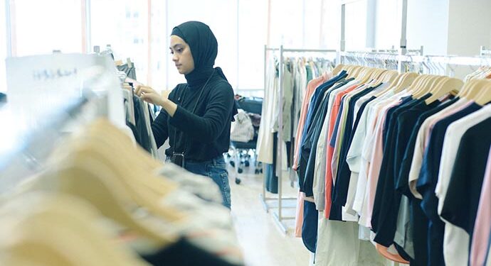 UNIQLO Indonesia Luncurkan Panduan Modest Wear Manual