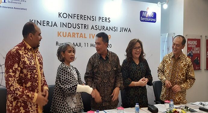 Total Pendapatan Industri Asuransi Tumbuh Sebesar 18,7%