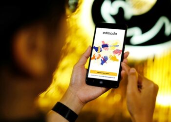 Trafik Data ke E-Learning Edmodo di Tri Melonjak 841%