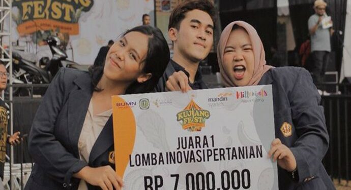 Tim Mahasiswa Unpad Buat Pupuk Nitrogen Untuk Optimalkan Hasil Pertanian