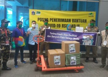 Kolaborasi GP Ansor Dan Aice Distribusikan APD Ke-14 RS Rujukan Covid-19