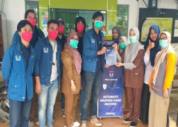 Tim Mahasiswa Tel-U Buat Mesin Otomatis Pencuci Tangan Untuk RS dan Puskesmas