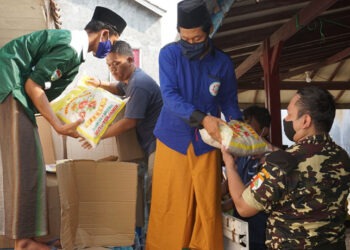 GP Ansor dan Aice Group Beri Bantuan Ke Pondok Pesantren