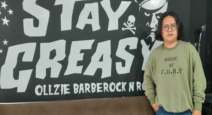 Muhammad  Zulfikri : Mengais Rezeki dari Bisnis Pangkas Rambut