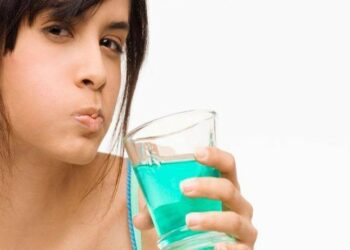 Berkumur Dengan Povidone-Iodine Dapat Hindarkan Risiko Covid-19