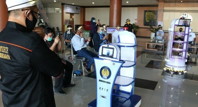 Robot KECE, Bisa Kirim Obat dan Putar Lagu untuk Pasien COVID-19