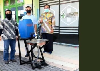Tim UNY Bangun Wastafel Injak Untuk Minimalisir Penyebaran Virus