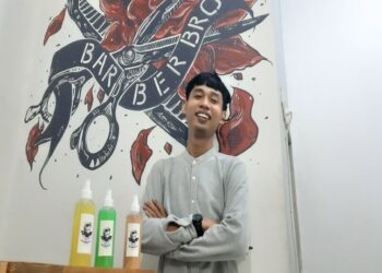 Guntur Saputro : Mantan Buruh Pabrik yang Buka Usaha Barbershop dan Clothing