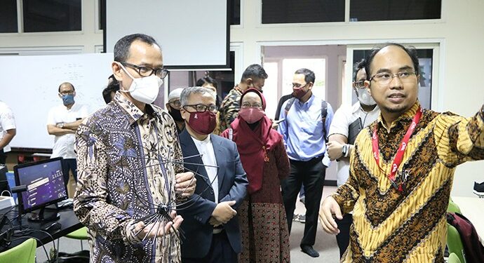 Telkom University Kembangkan Teknologi Bantu Pembelajaran Online di Indonesia