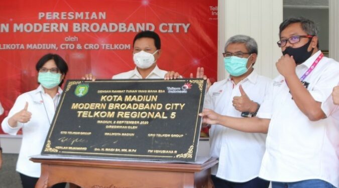 Telkom Akselerasi Digitalisasi Modern City Madiun di Tengah Pandemi COVID-19