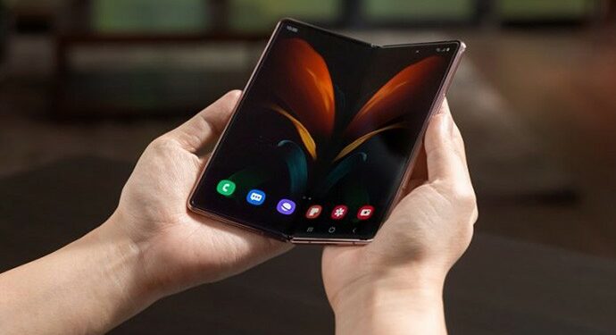 Samsung Bakal Kuasai 80% Pasar Ponsel Lipat