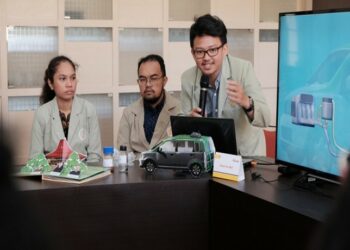 Mobil Pintar Ini Bisa Olah Bahan Bakar dari Sampah Plastik