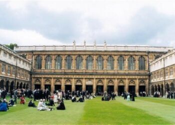 Mau Kuliah di Eropa? Simak 7 Alasannya Untuk Memudahkah Pilihanmu