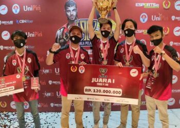SMKN 13 Depok Juara Free Fire Piala Pelajar 2020