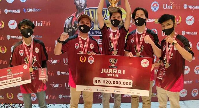 SMKN 13 Depok Juara Free Fire Piala Pelajar 2020