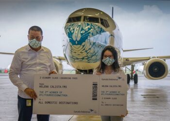 Karya Mahasiswi DKV UPH Hiasi Pesawat Garuda Indonesia