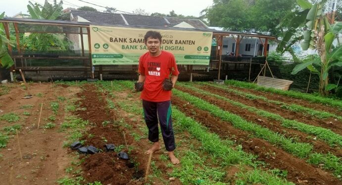 Nur Agis Aulia : Petani Milenial Yang Optimalkan Potensi Agroindustri di Desa