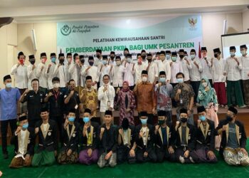 Telkom Dukung Pesantren Go Digital Dengan Kartu Santri