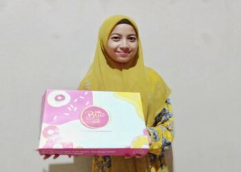 Alma Ferbyana : Keluar Pakem, Jualan Donat Berbentuk Huruf dan Angka