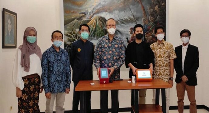 Alat i-nose c-19, Pendeteksi Covid-19 Lewat Bau Keringat