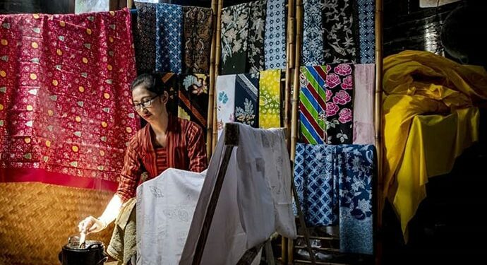 Ekosistem Terbuka OVO Selamatkan UMKM Batik di Kala Pandemi