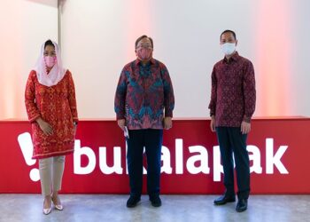 Bukalapak Komisaris