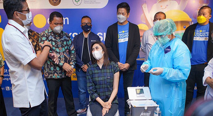 Tiket.com Hadirkan Sentra Vaksinasi Perdana Bagi Peserta 18+ di DKI Jakarta