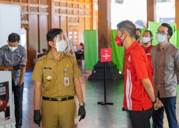 Pemkot Solo Gandeng Gojek dan Halodoc Gelar Pusat Vaksinasi Untuk Perlindungan Masyarakat