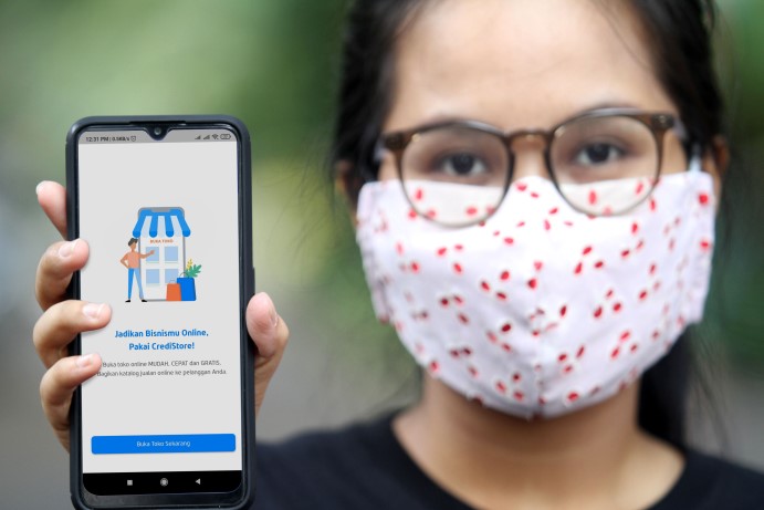 Peluncuran CrediMart dan CrediStore